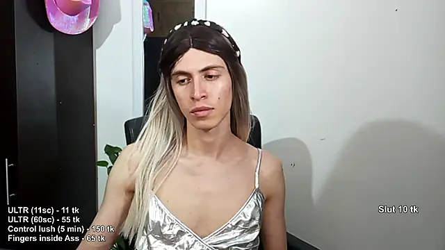 Snapshot of Andy_Roses chatting on December 16, 2025, 12:26 am Andy Roses online show from December 16, 2025, 12:26 am