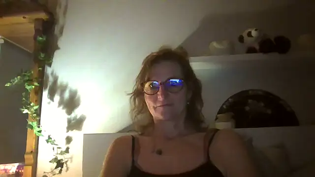 Valinella online show from September 18, 2025, 8:00 pm