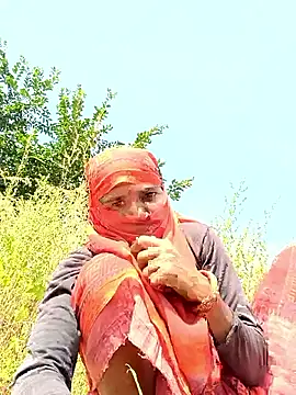 Hot-honi online show from October 11, 2025, 8:02 am