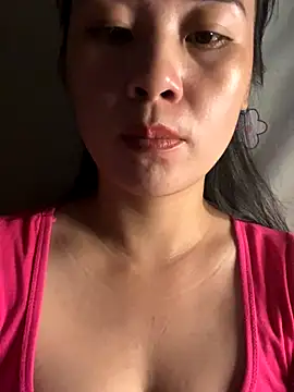 Snapshot of Sun-nyny chatting on September 17, 2025, 8:32 pm Sun-nyny online show from September 17, 2025, 8:32 pm