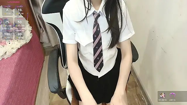 Snapshot of Bae_Gigii chatting on January 16, 2026, 12:42 pm Bae Gigii online show from January 16, 2026, 12:42 pm