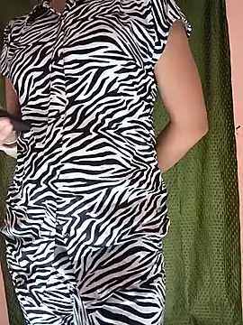 Hott Archana online show from November 11, 2025, 5:46 pm