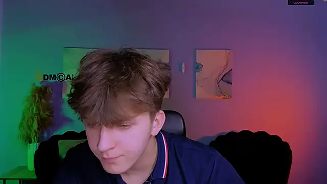 travis wolf  online show from March 29, 2026, 8:47 am