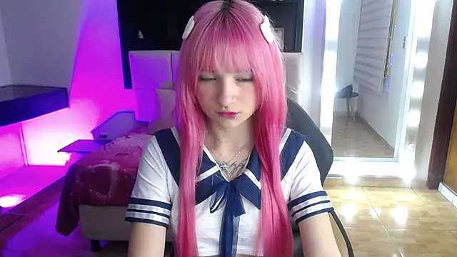 Snapshot of _Charlotte_Collins_ chatting on April 27, 2026, 2:48 pm Charlotte Collins online show from April 27, 2026, 2:48 pm