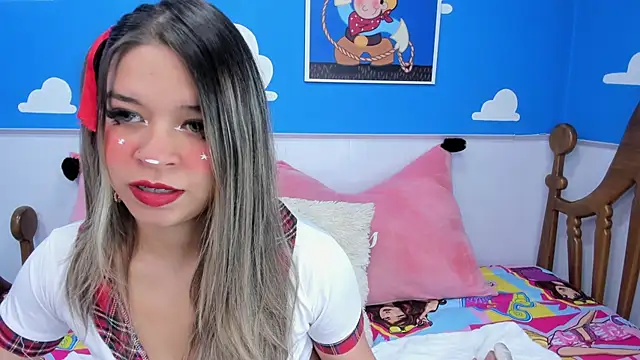 miss  evolet online show from November 24, 2025, 11:10 am