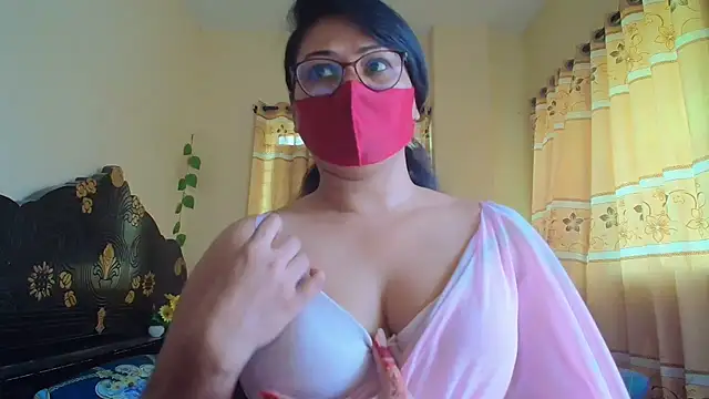 Elena cruz5 online show from March 25, 2026, 6:41 am