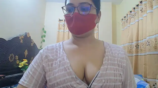 Snapshot of Elena_cruz5 chatting on April 16, 2026, 4:41 pm Elena cruz5 online show from April 16, 2026, 4:41 pm