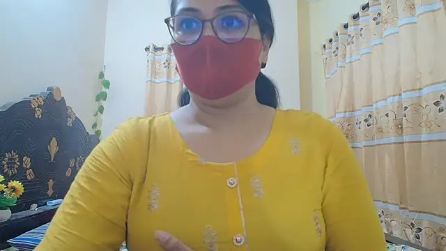 Snapshot of Elena_cruz5 chatting on May 18, 2026, 4:13 pm Elena cruz5 online show from May 18, 2026, 4:13 pm