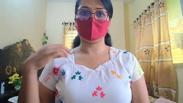 Snapshot of Elena_cruz5 chatting on May 26, 2026, 3:46 am Elena cruz5 online show from May 26, 2026, 3:46 am