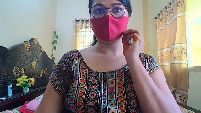 Snapshot of Elena_cruz5 chatting on May 29, 2026, 5:05 am Elena cruz5 online show from May 29, 2026, 5:05 am