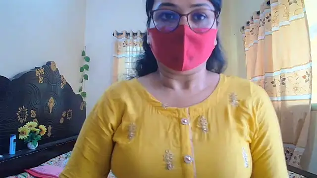 Snapshot of Elena_cruz5 chatting on May 31, 2026, 4:42 am Elena cruz5 online show from May 31, 2026, 4:42 am