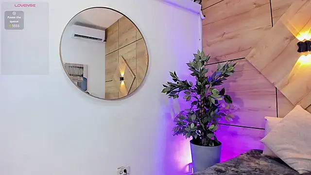 Vale Lux online show from October 1, 2025, 12:00 pm