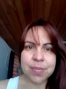 Snapshot of CARITOMIO chatting on November 5, 2025, 1:22 pm CARITOMIO online show from November 5, 2025, 1:22 pm