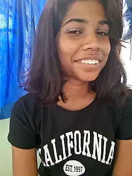 Snapshot of _sexy-queen chatting on September 29, 2025, 11:15 am  sexy-queen online show from September 29, 2025, 11:15 am