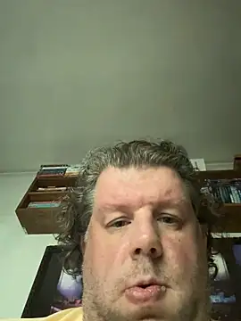 Snapshot of Stephanie1984 chatting on April 18, 2026, 3:32 am Stephanie1984 online show from April 18, 2026, 3:32 am