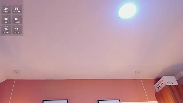 Mia Valentine  online show from December 18, 2025, 8:15 pm