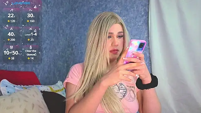 saraah queen1 online show from March 4, 2026, 4:51 am