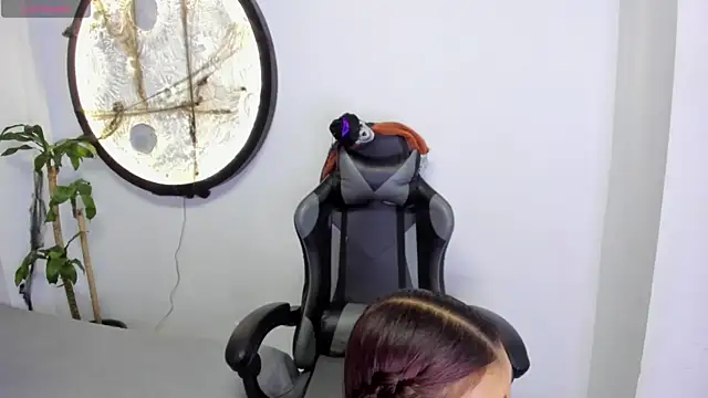 Miaa Rosse online show from October 4, 2025, 12:03 pm