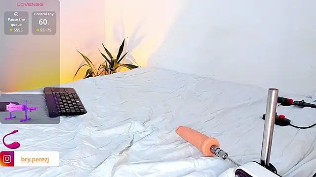 bryXonStorm online show from December 19, 2025, 4:41 am