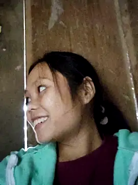 omiu-baby online show from November 18, 2025, 2:50 am