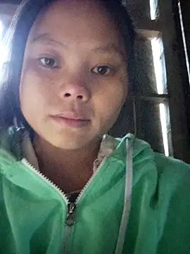 omiu-baby online show from November 26, 2025, 1:06 am