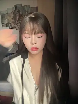 SarahBeii online show from October 25, 2025, 3:03 am