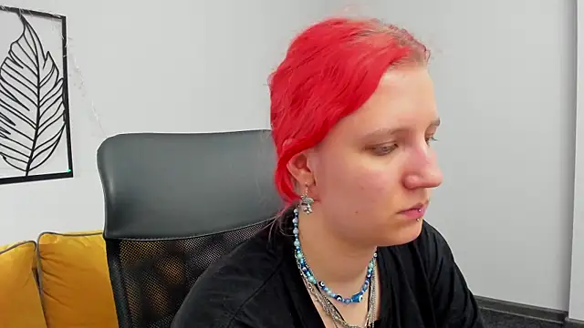 Hailey Foxy online show from April 27, 2026, 11:52 am