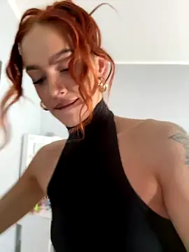 LittleFox    online show from October 8, 2025, 6:22 am