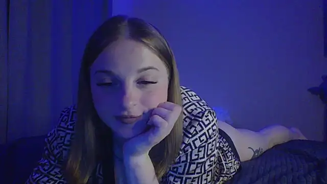 Star Girlish online show from October 3, 2025, 8:17 pm