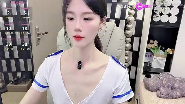 Snapshot of Yueyue-MM chatting on May 2, 2026, 12:59 am Yueyue-MM online show from May 2, 2026, 12:59 am