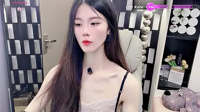 Snapshot of Yueyue-MM chatting on May 18, 2026, 1:02 am Yueyue-MM online show from May 18, 2026, 1:02 am