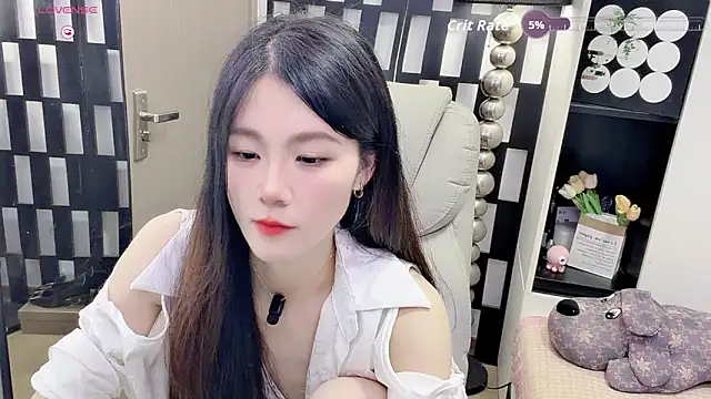 Snapshot of Yueyue-MM chatting on May 28, 2026, 2:14 pm Yueyue-MM online show from May 28, 2026, 2:14 pm
