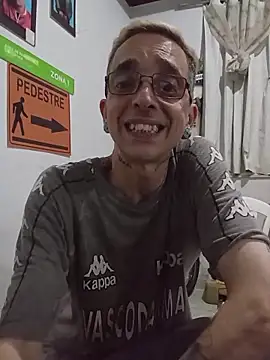 dinho carioca online show from April 20, 2026, 12:57 am