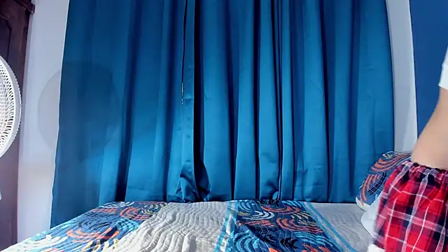 Snapshot of Grettel_w chatting on September 17, 2025, 7:59 pm Grettel w online show from September 17, 2025, 7:59 pm