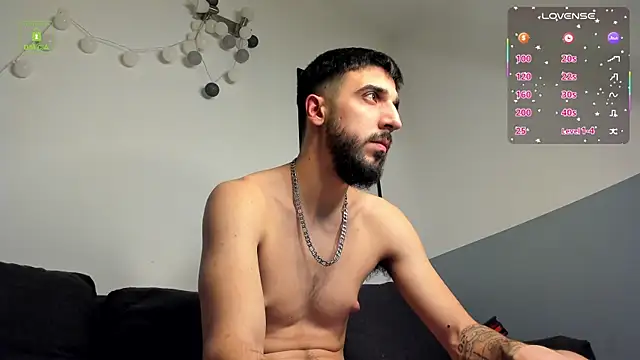 Snapshot of Zeyn_Edwards chatting on February 20, 2026, 5:13 pm Zeyn Edwards online show from February 20, 2026, 5:13 pm