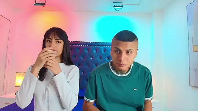 Damian and roxanne online show from October 12, 2025, 12:48 pm