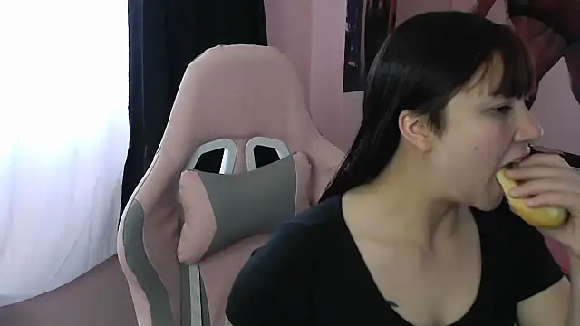 Zulema R1 online show from February 12, 2026, 1:06 pm