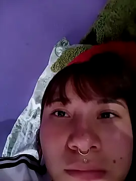 Zulema R1 online show from April 12, 2026, 10:59 pm