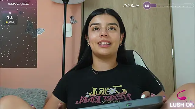 valerihouse online show from March 21, 2025, 2:07 am