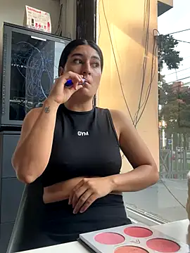 Scarlett 12 online show from September 12, 2025, 12:05 pm