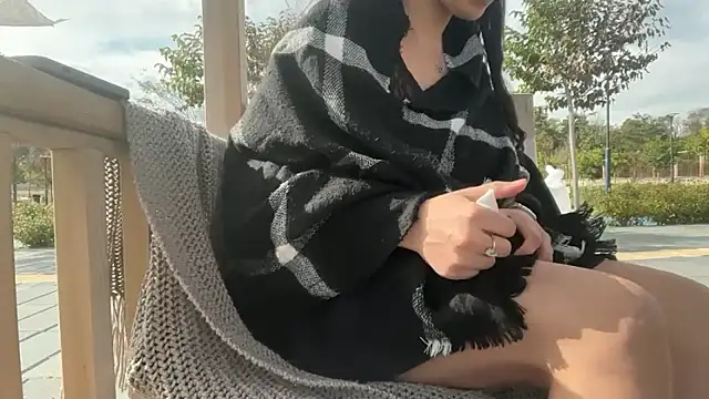 Snapshot of goncagul3407 chatting on October 6, 2025, 12:35 pm goncagul3407 online show from October 6, 2025, 12:35 pm