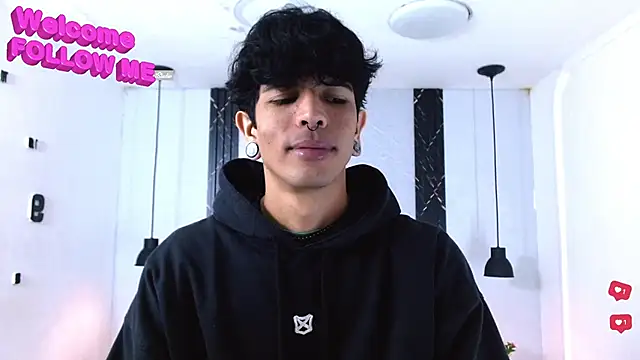 Franvill Trato online show from December 2, 2025, 7:09 pm