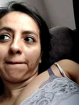 salo-rousee online show from September 25, 2025, 8:56 pm