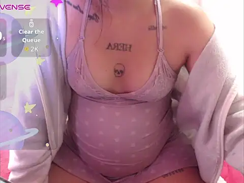 Snapshot of soyValentina chatting on December 16, 2025, 8:36 pm soyValentina online show from December 16, 2025, 8:36 pm