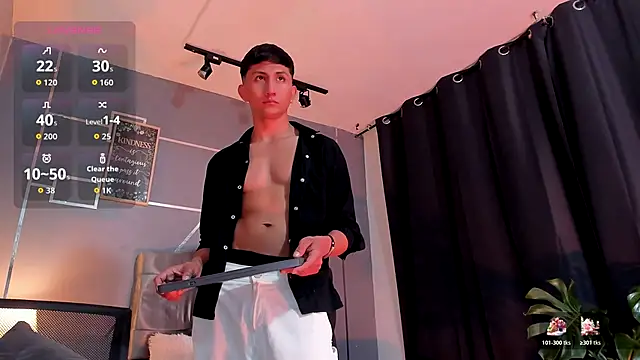 Snapshot of oliver_mr_ chatting on November 30, 2025, 9:30 pm oliver mr online show from November 30, 2025, 9:30 pm