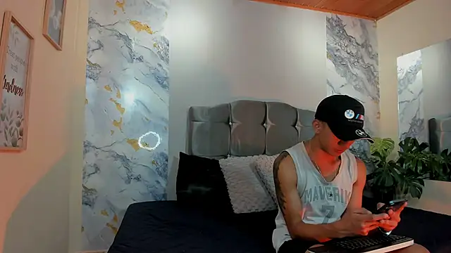 Snapshot of oliver_mr_ chatting on January 9, 2026, 8:21 pm oliver mr online show from January 9, 2026, 8:21 pm