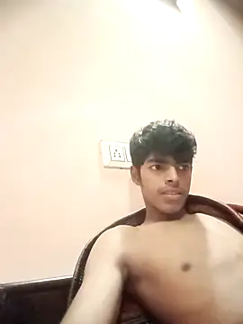 Snapshot of monster_33 chatting on November 25, 2025, 4:56 am monster 33 online show from November 25, 2025, 4:56 am