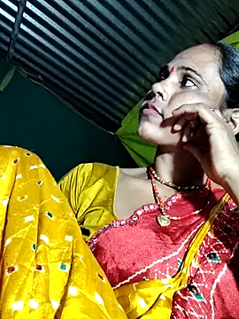 Pooja750 online show from September 28, 2025, 2:22 pm