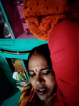 Pooja750 online show from December 3, 2025, 5:59 am