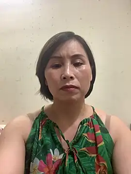 Hello Linchii online show from September 21, 2025, 5:25 pm